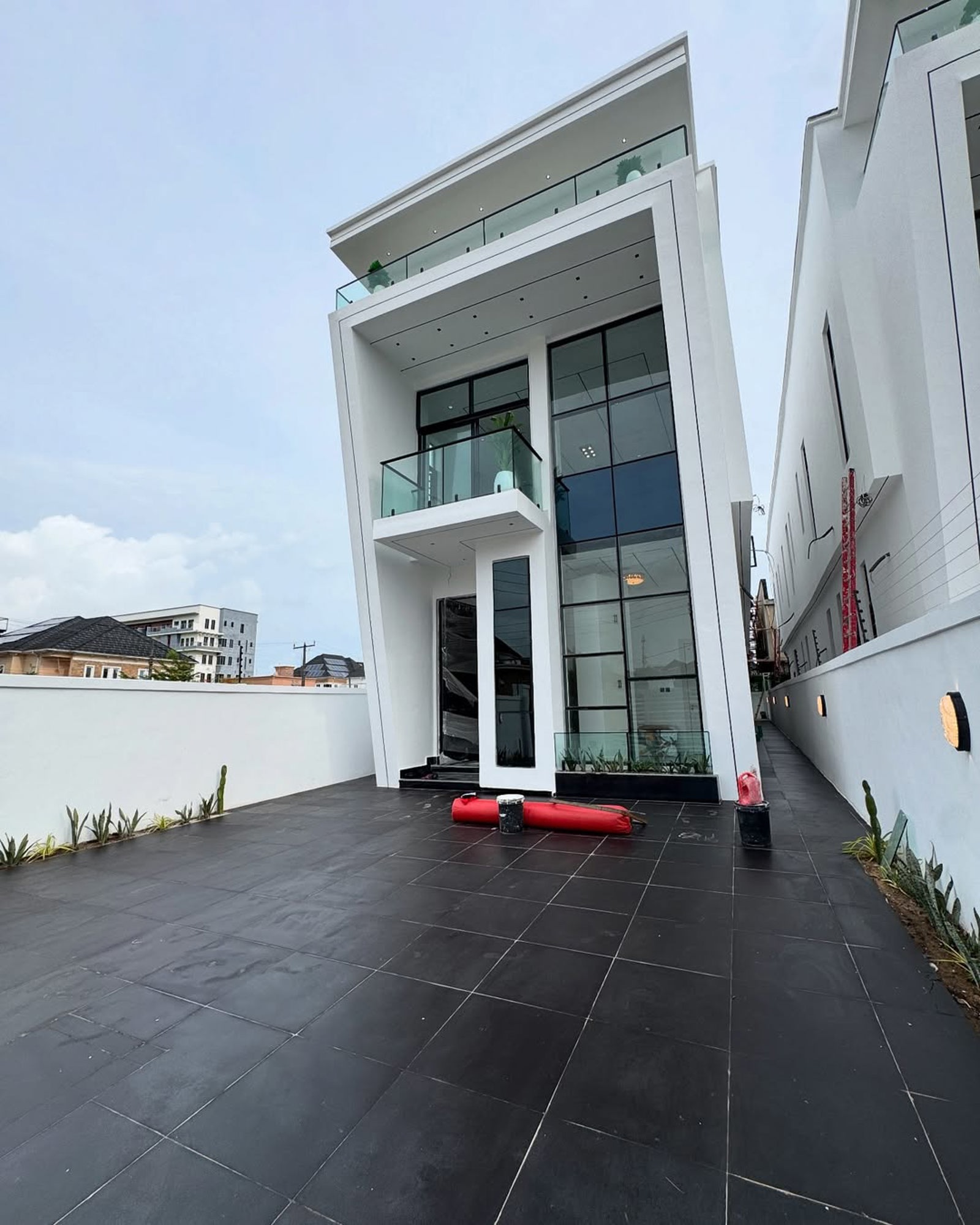 5 Bedroom Fullyy Detached Duplex + BQ
